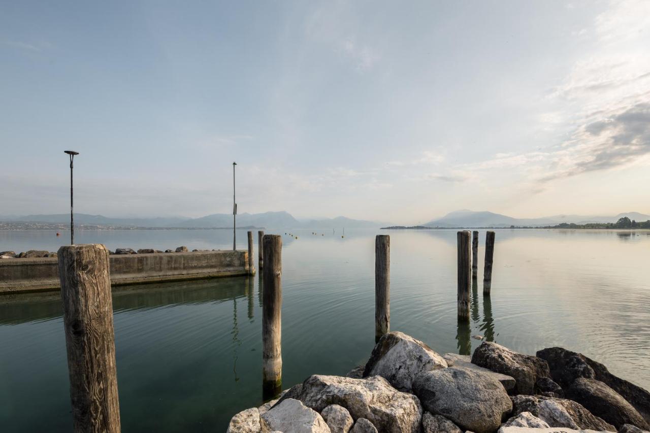 Hotel Aquila D'Oro Desenzano Ντεζεντσάνο ντελ Γκάρντα Εξωτερικό φωτογραφία