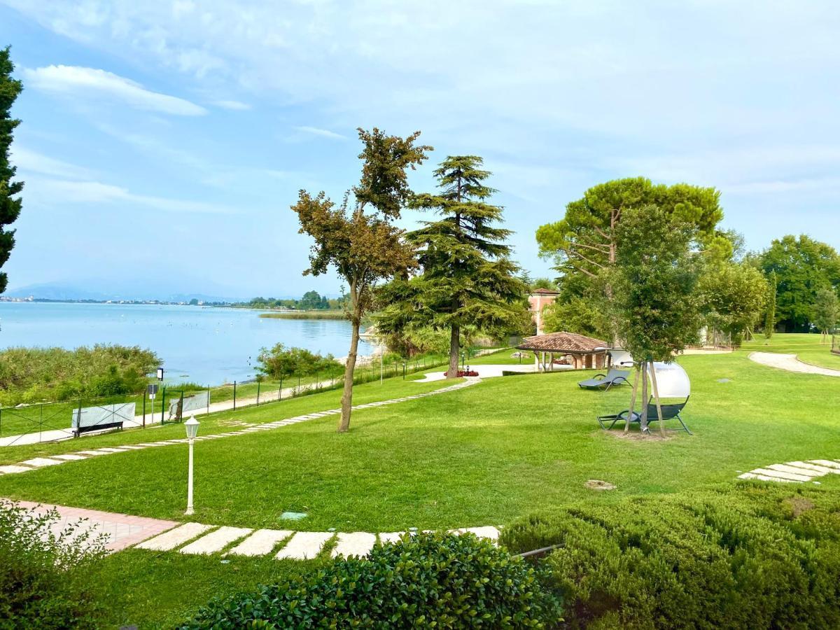 Hotel Aquila D'Oro Desenzano Ντεζεντσάνο ντελ Γκάρντα Εξωτερικό φωτογραφία