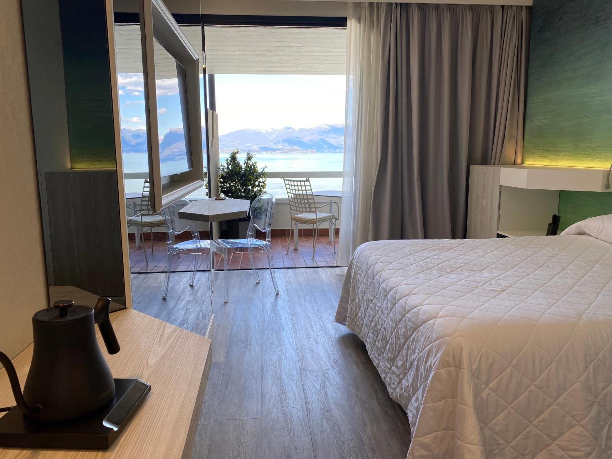 Hotel Aquila D'Oro Desenzano Ντεζεντσάνο ντελ Γκάρντα Εξωτερικό φωτογραφία
