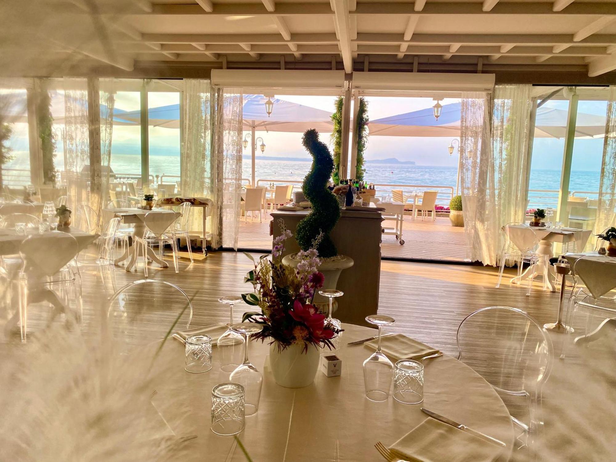 Hotel Aquila D'Oro Desenzano Ντεζεντσάνο ντελ Γκάρντα Εξωτερικό φωτογραφία