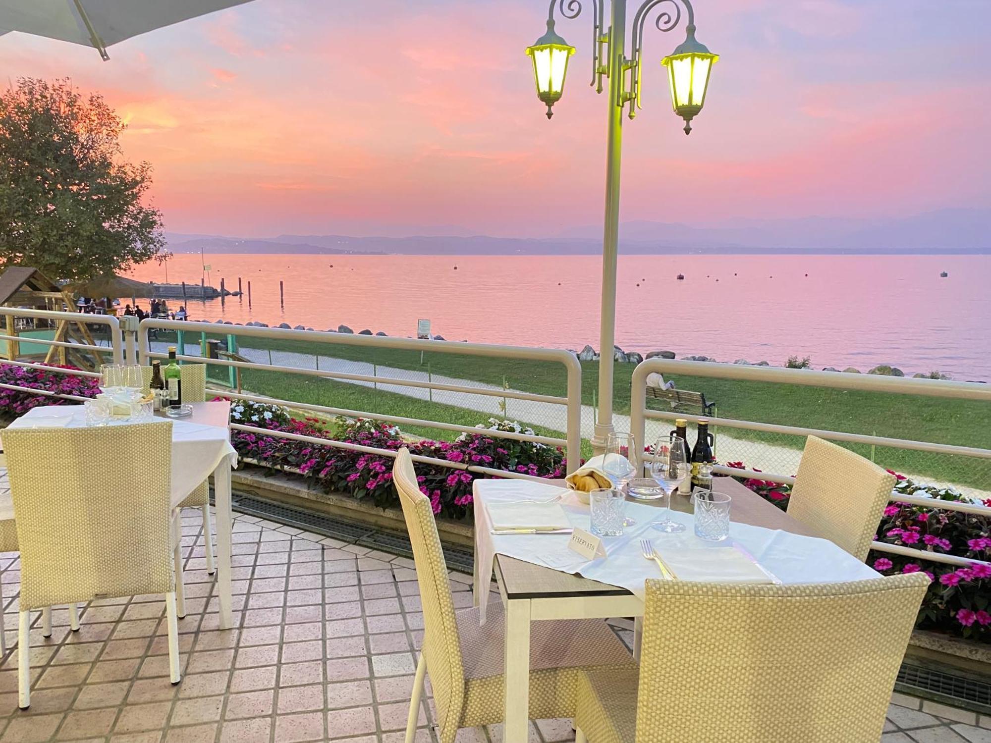 Hotel Aquila D'Oro Desenzano Ντεζεντσάνο ντελ Γκάρντα Εξωτερικό φωτογραφία