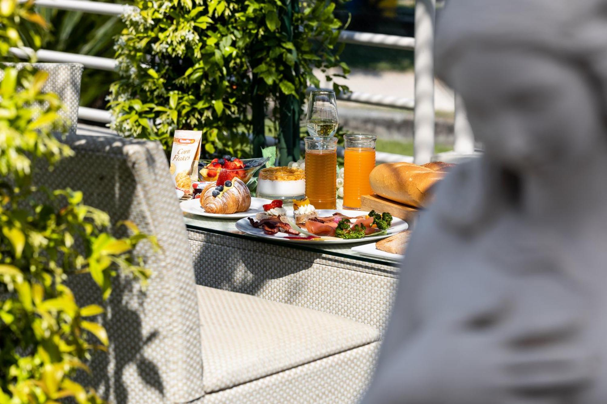 Hotel Aquila D'Oro Desenzano Ντεζεντσάνο ντελ Γκάρντα Εξωτερικό φωτογραφία