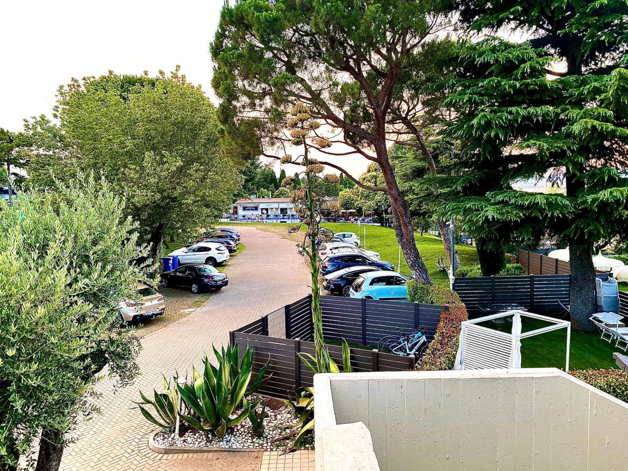 Hotel Aquila D'Oro Desenzano Ντεζεντσάνο ντελ Γκάρντα Εξωτερικό φωτογραφία