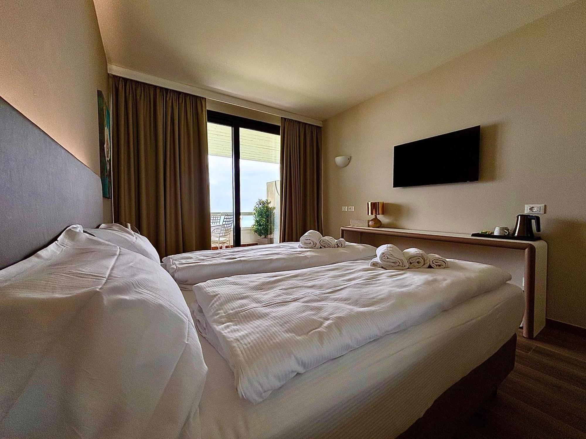 Hotel Aquila D'Oro Desenzano Ντεζεντσάνο ντελ Γκάρντα Εξωτερικό φωτογραφία